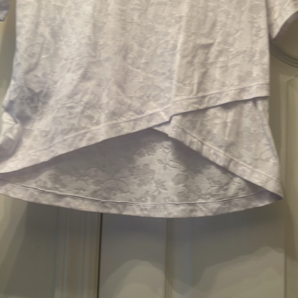 BCBGeneration Floral Tee - Picture 3 of 7